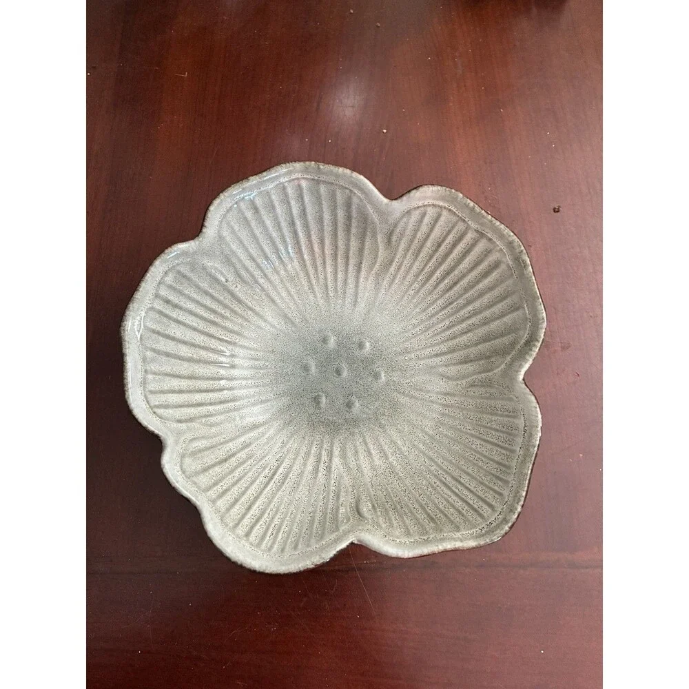 Pfaltzgraff Painted Poppies Gray Flower-Shaped Ceramic Bowl 7